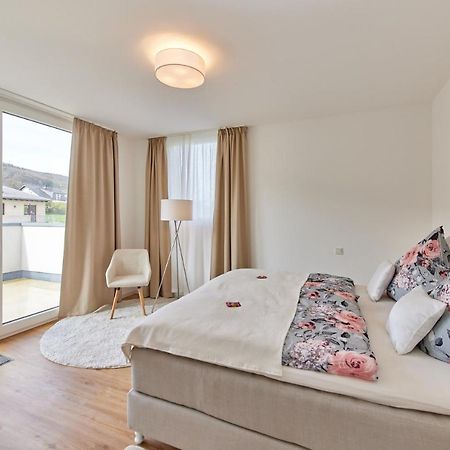 Mittelmosel Panorama Ferienwohnung Kinheim Luaran gambar